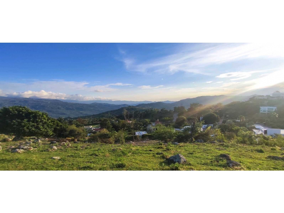 Lotes desde 1890 M2 en 284 mill a 5 min del pueblo — foto 3