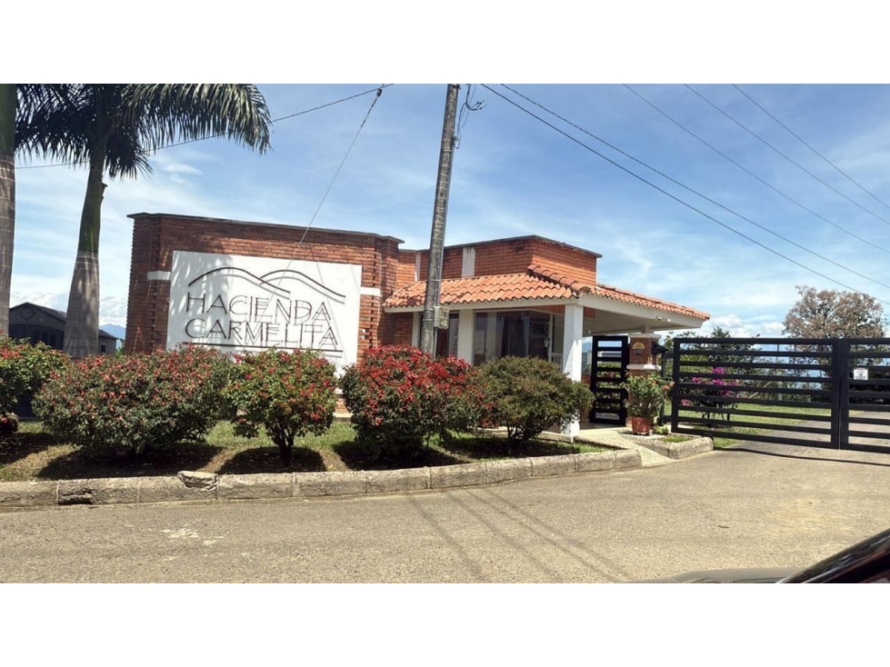 LOTES EN VENTA CONDOMINIO EN CERRITOS - 4