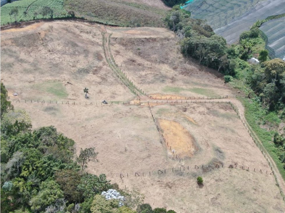 GRAN OPORTUNIDIDAD LOTE EN VENTA EL CARMEN DE VIBORAL - 4