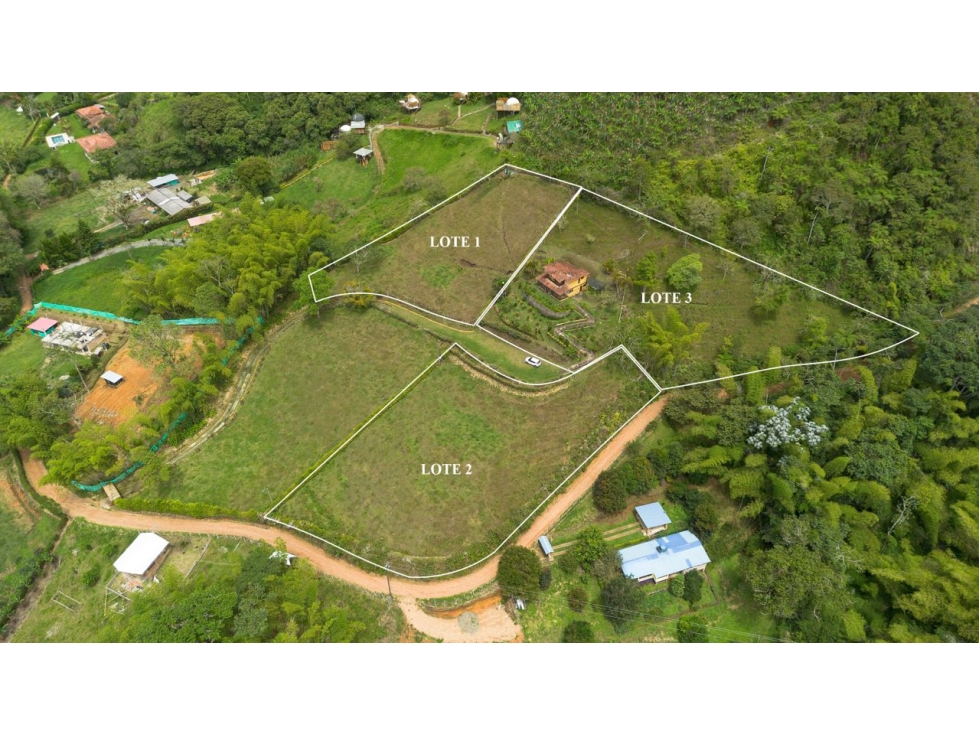 SE VENDE LOTES Y CABAÑA EN LAGO CALIMA DARIEN - 6