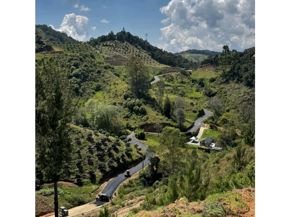Lotes Independientes el El Retiro Pantanillo