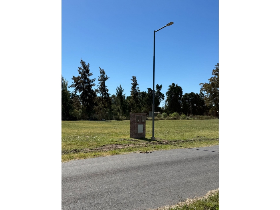 Lotes sobre colectora, acceso oeste. Altura puente Roca. — foto 3