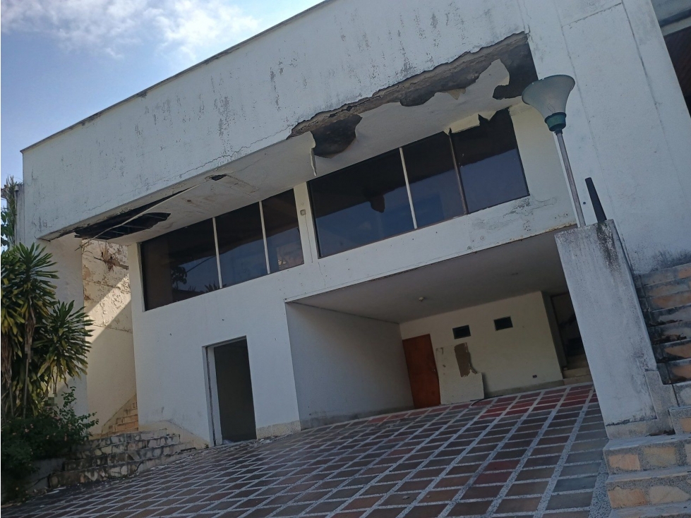 LT 12 MZ O CON AVENIDA MARAION Y CALLE DE LA COLONIA URB CIUDAD JARDI