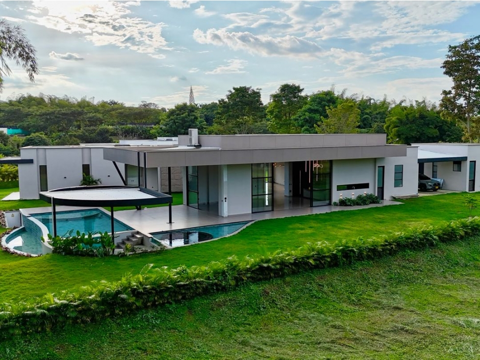 Lujosa casa campestre en Cerritos