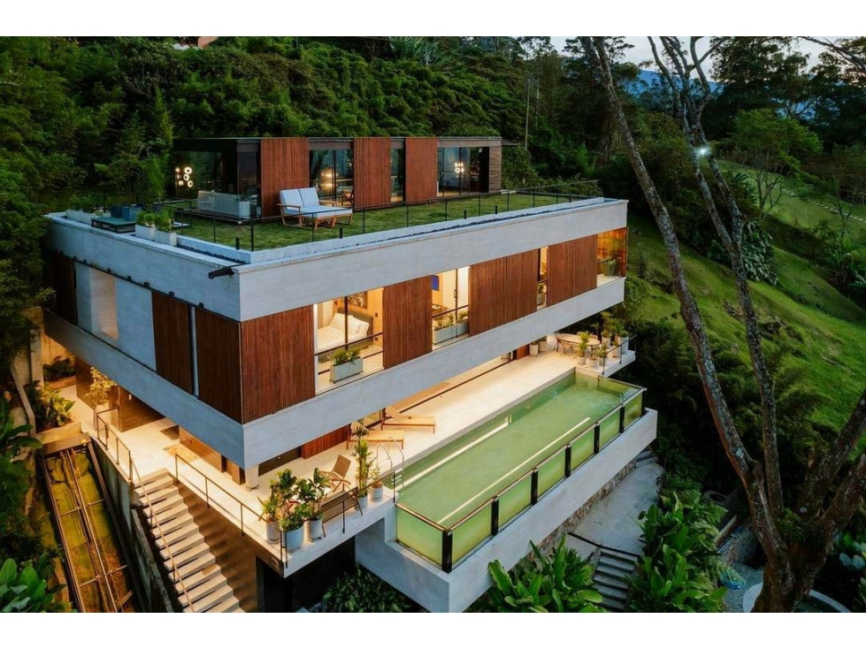 LUJOSA CASA EN BALSOS