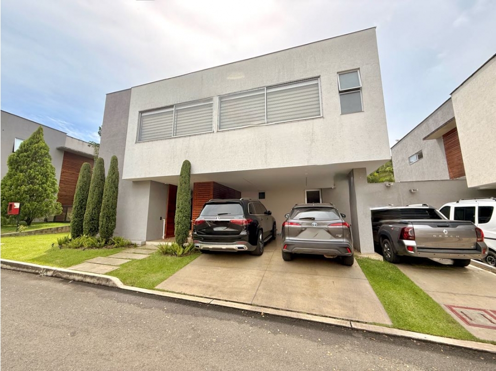 Lujosa Casa en venta en Pance - Cali