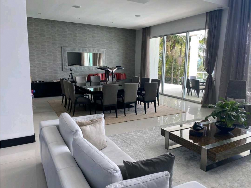 Lujosa Casa Venta y renta Balsos parte alta — foto 2