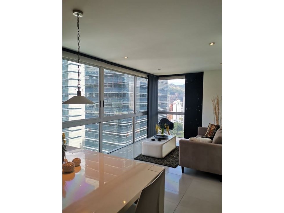 Lujoso apartamento amoblado de 2 habitaciones milla de oro poblado — foto 6