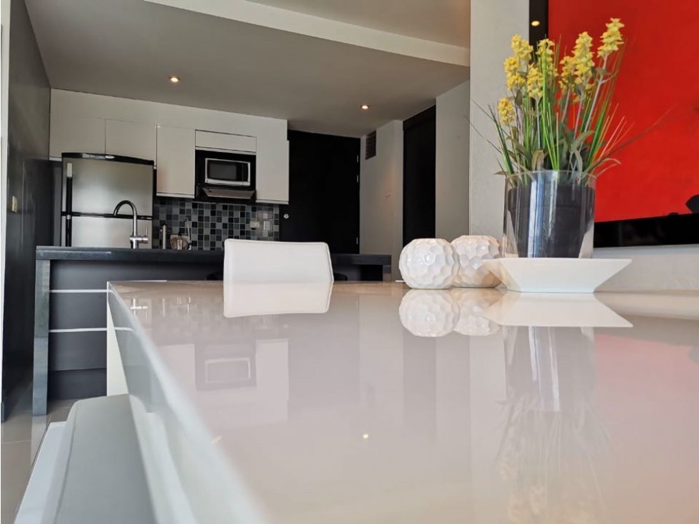Lujoso apartamento amoblado de 2 habitaciones milla de oro poblado — foto 4