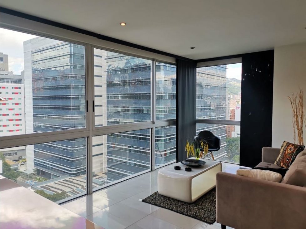 Lujoso apartamento amoblado de 2 habitaciones milla de oro poblado