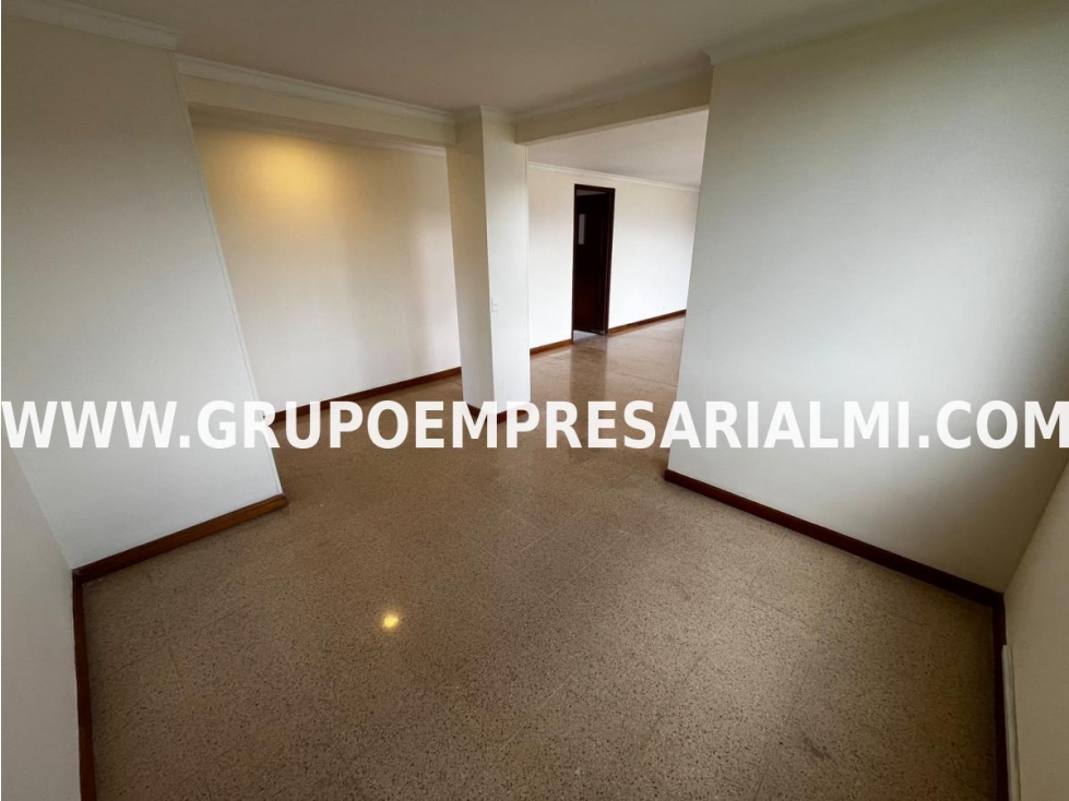 LUJOSO APARTAMENTO EN ARRIENDO - SECTOR EL POBLADO COD: 34113 — foto 6