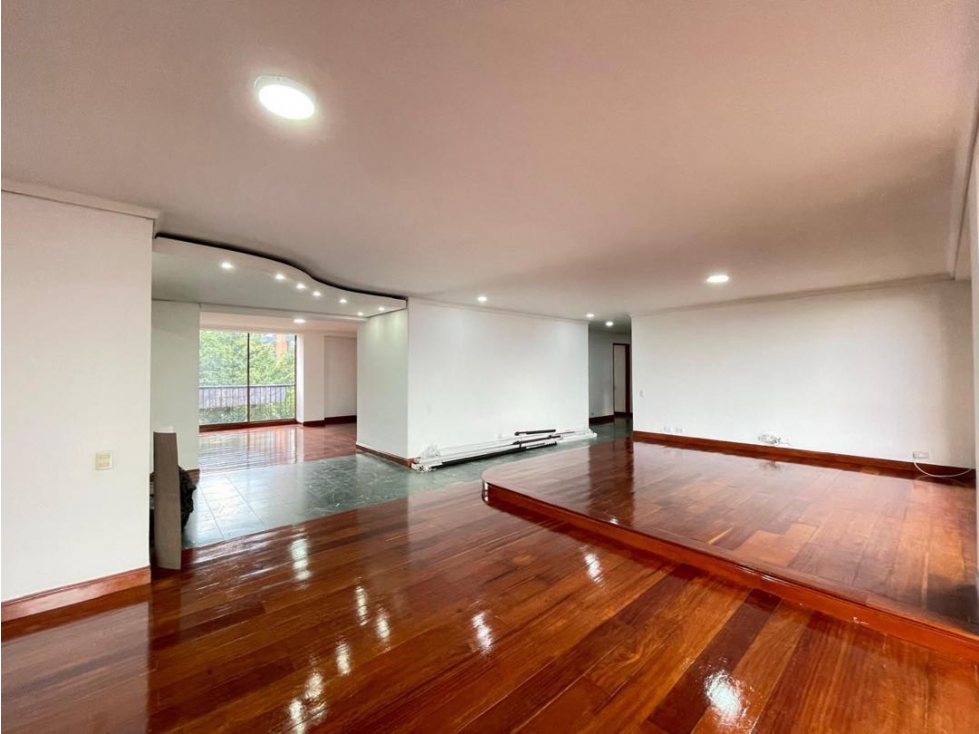 Hermoso y amplio apartamento sector el Poblado (los balsos) — foto 4