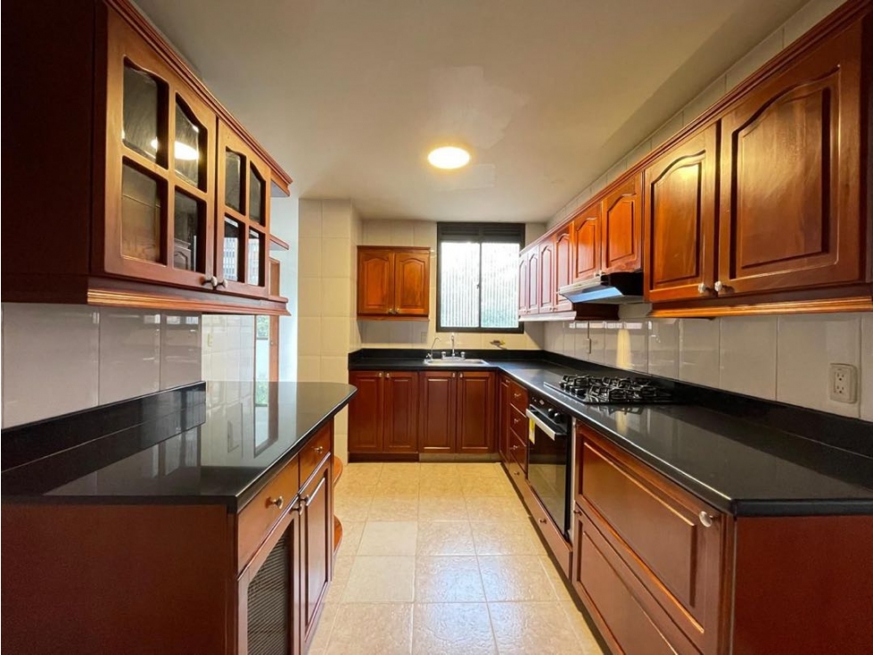 Hermoso y amplio apartamento sector el Poblado (los balsos) — foto 6