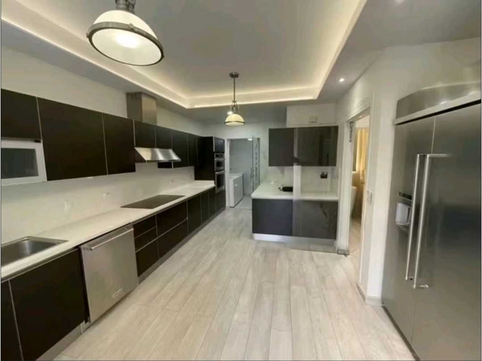 Lujoso Garden Apartment. Embassy Club