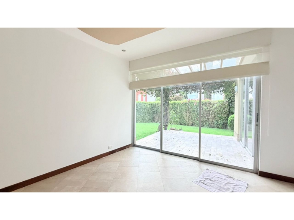 Lumbisi, Hermosa Casa en Renta, 360m2