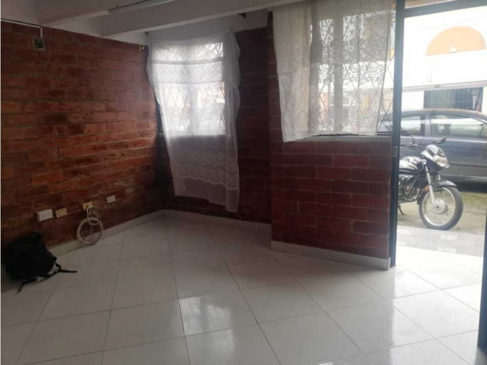 LUXA INMOBILIARIA VENDE CASA BARRIO AIDA LUCIA. ESQUINERA. BASICA — foto 2