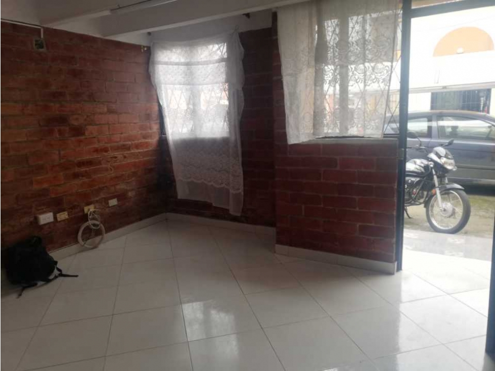 LUXA INMOBILIARIA VENDE CASA BARRIO AIDA LUCIA. ESQUINERA. BASICA — foto 4