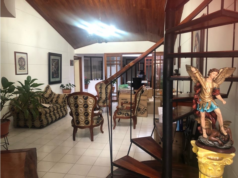 LUXA INMOBILIARIA VENDE CASA BARRIO CAMPAMENTO. GRAN OPORTUNIDAD — foto 2