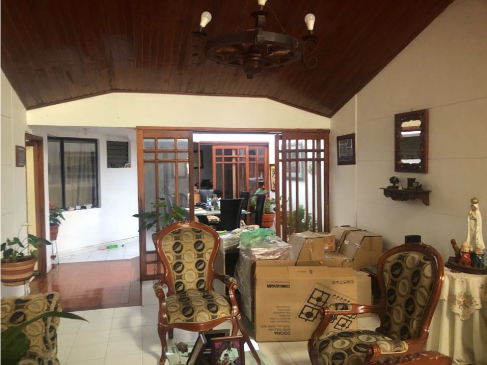 LUXA INMOBILIARIA VENDE CASA BARRIO CAMPAMENTO. GRAN OPORTUNIDAD — foto 3