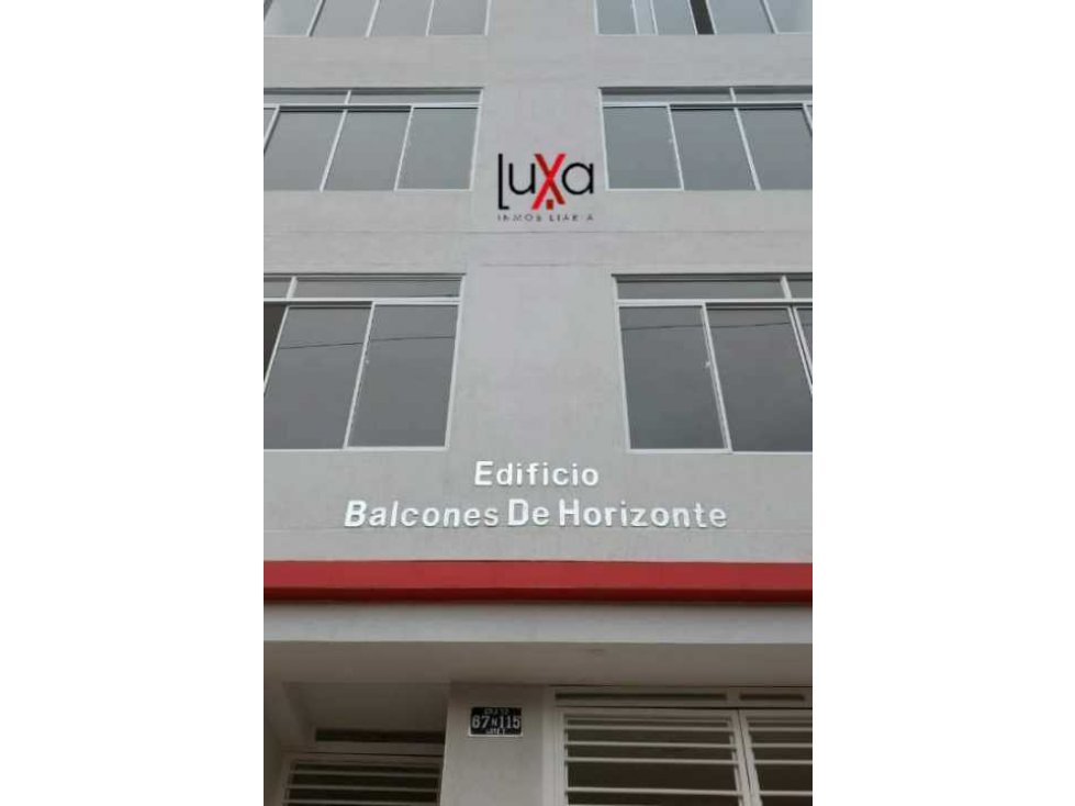 LUXA VENDE APARTAMENTO BALCONES DE HORIZONTE SEGUNDO PISO.