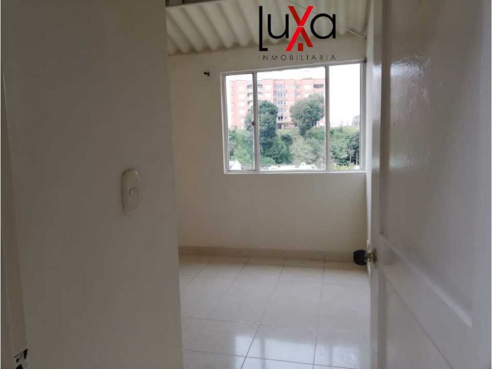 LUXA VENDE APARTAMENTO EN CONJUNTO TRES MARGARITAS. — foto 5