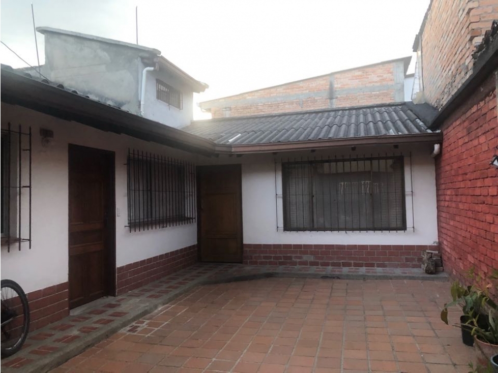 LUXA VENDE CASA BARRIO SANTA CLARA. Excelente ubicación — foto 4