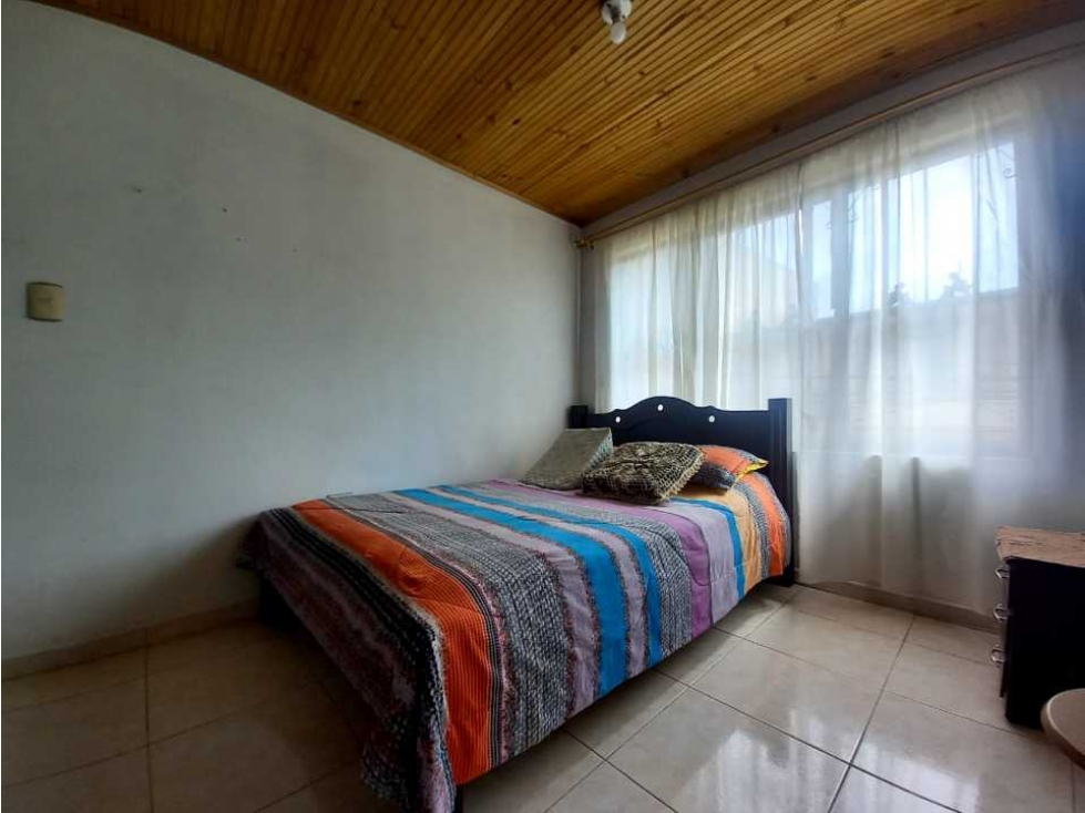 LUXA INMOBILIARIA VENDE CASA BARRIO COLINAS DE FUCHA.SANTA INÉS POPA — foto 3