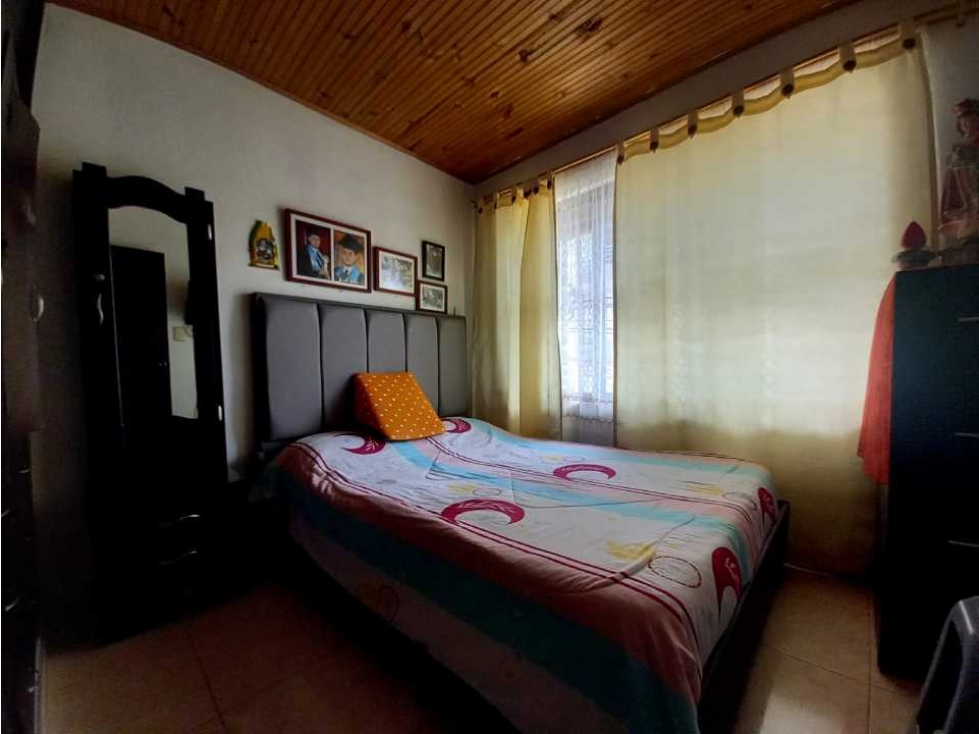 LUXA INMOBILIARIA VENDE CASA BARRIO COLINAS DE FUCHA.SANTA INÉS POPA — foto 4