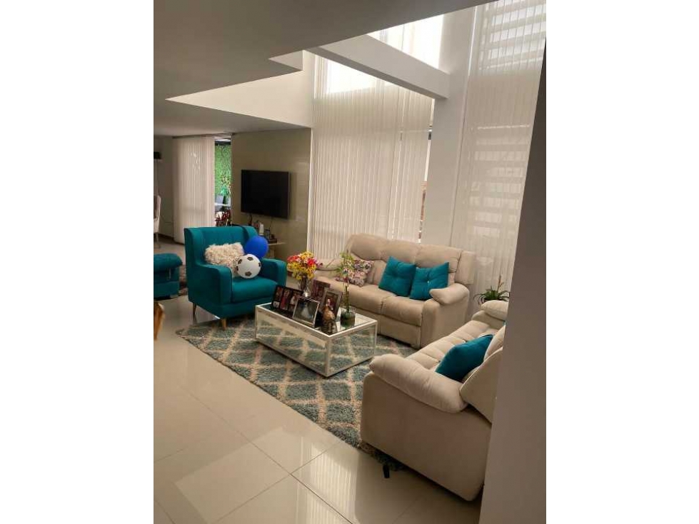 LUXA VENDE CASA REMODELADA CONJUNTO QUINTANARES DE LA PRADERA — foto 2