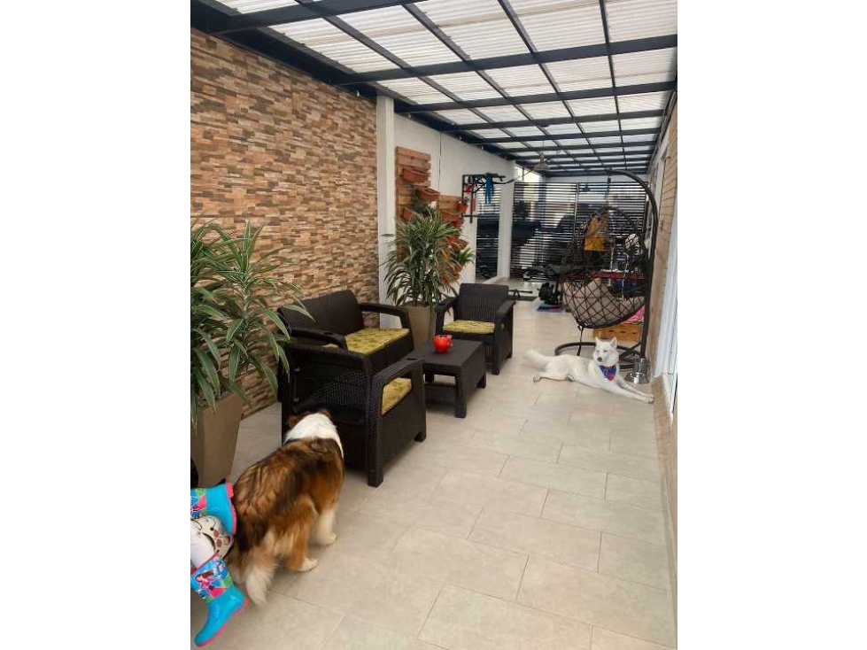 LUXA VENDE CASA REMODELADA CONJUNTO QUINTANARES DE LA PRADERA — foto 3