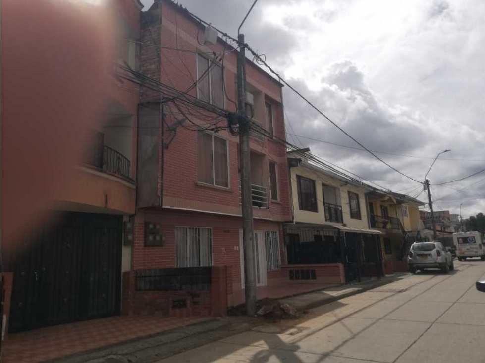 Luxa inmobiliaria vende EDIFICIO BARRIO CIUDAD JARDIN. 4 APARTAMENTOS - 2