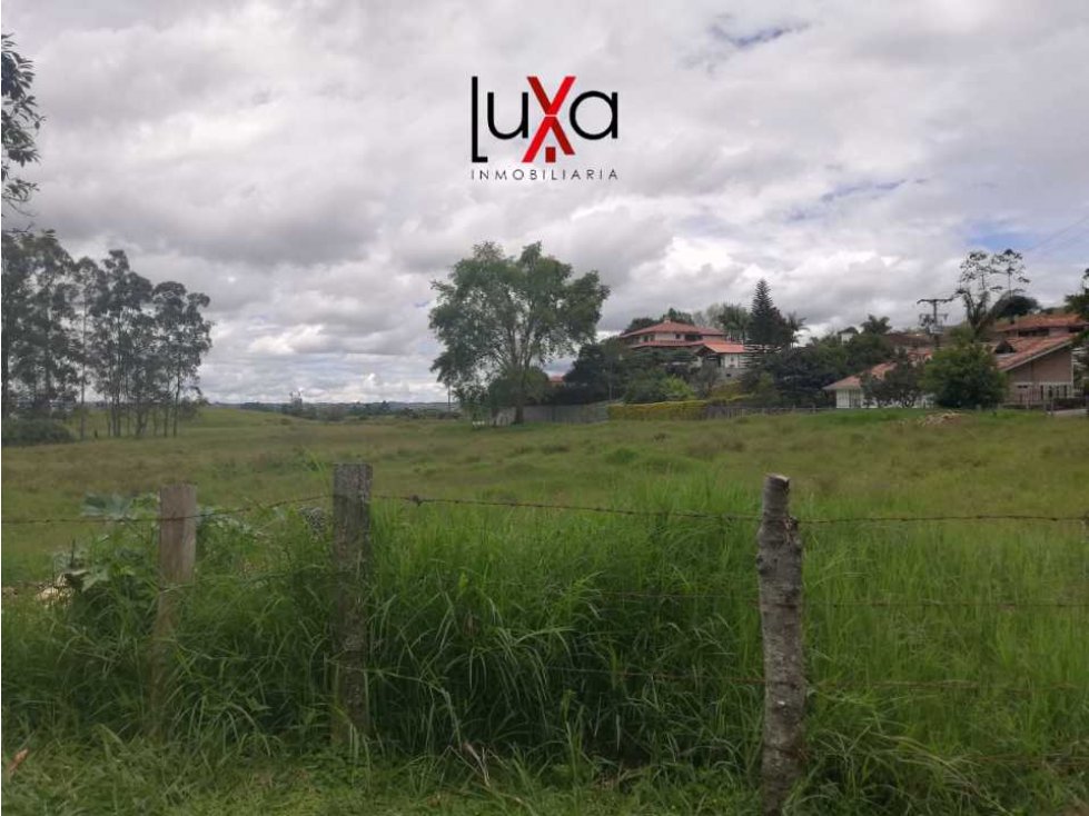 LUXA VENDE LOTE EN PARCELACIÓN CERRITOS DE LA PAZ - 4