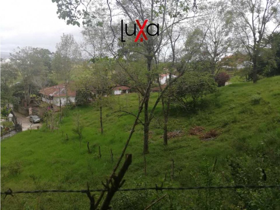 LUXA VENDE LOTE EN PARCELACIÓN CERRITOS DE LA PAZ - 6