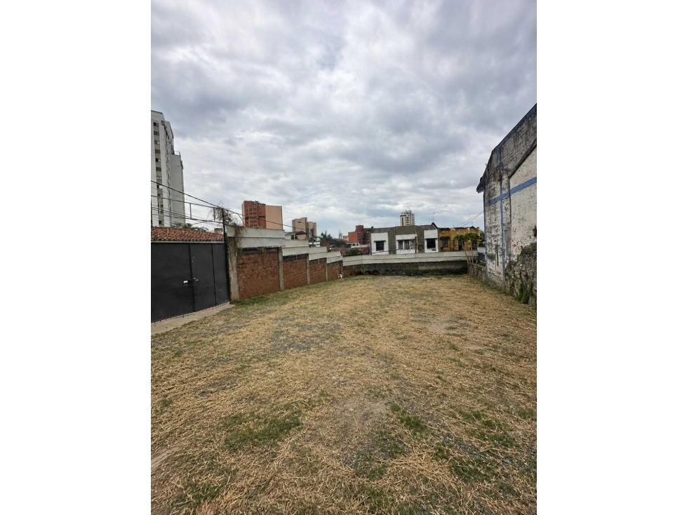 M.A SE VENDE LOTE EN SAN ANTONIO