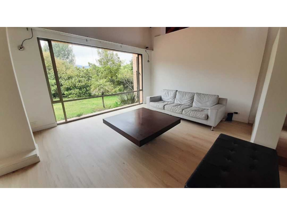 Macadamia, La Calera, Arriendo, 220mts, 3 habs, JARDIN! — foto 2