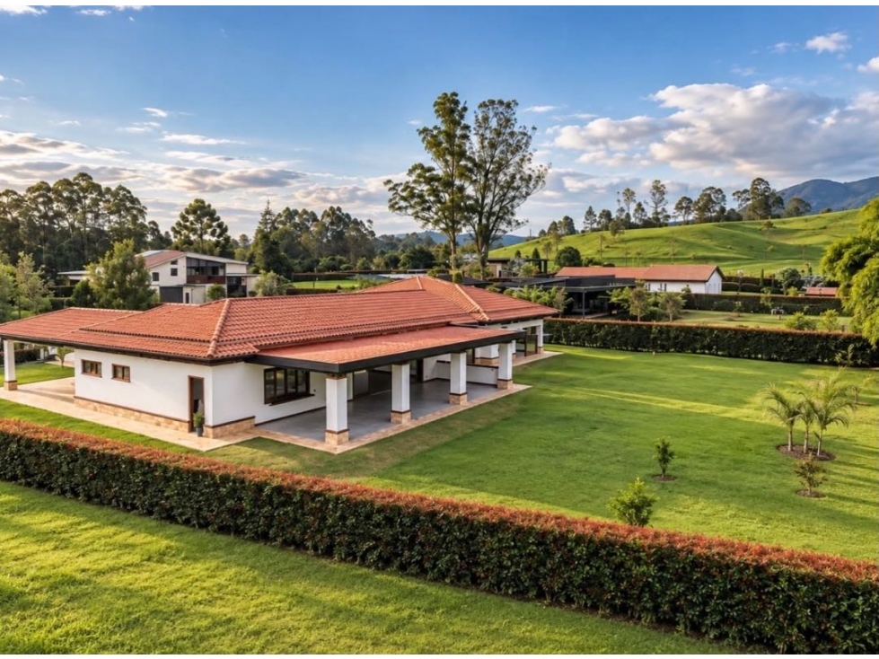 Magnífica casa colonial en parcelación en La Ceja — foto 2