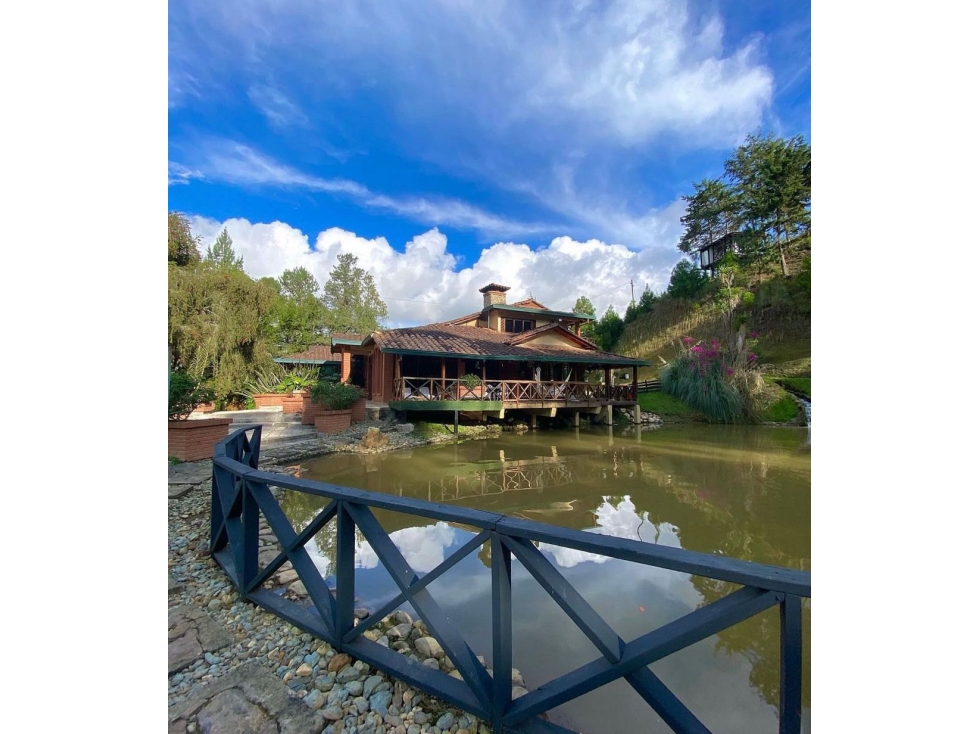 Magnífica Finca Campestre con Lago y Cascada en Venta Guarne — foto 2