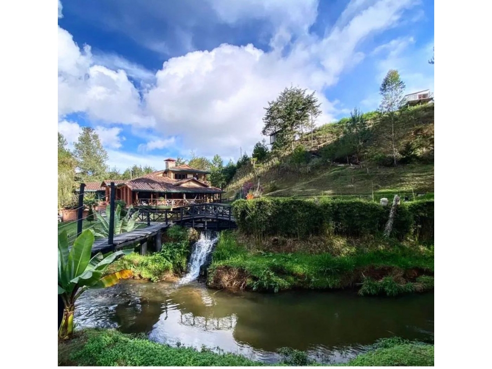 Magnífica Finca Campestre con Lago y Cascada en Venta Guarne — foto 3