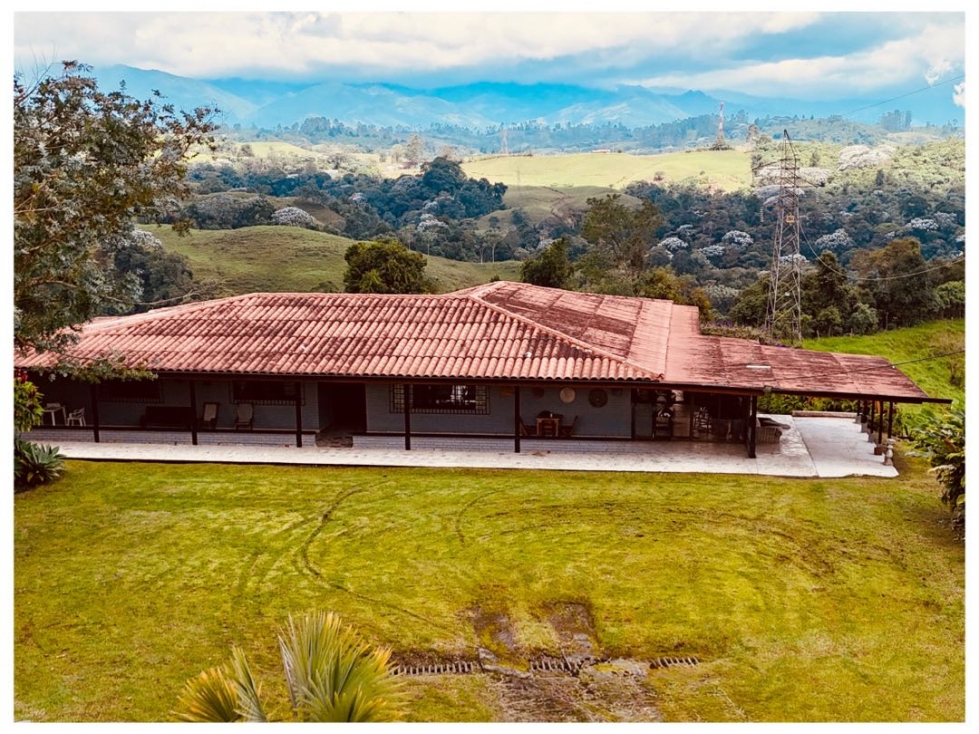 Magnífica finca con una vista espectacular y ubicación privilegiada — foto 2
