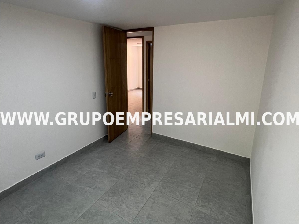 MAGNÍFICO APARTAMENTO EN VENTA - SECTOR ROBLEDO COD: 29505 — foto 5