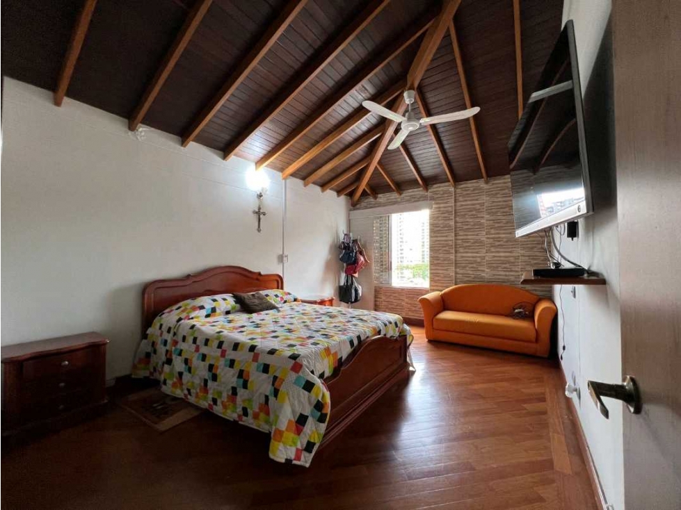 Magnifica casa en altos del poblado — foto 6