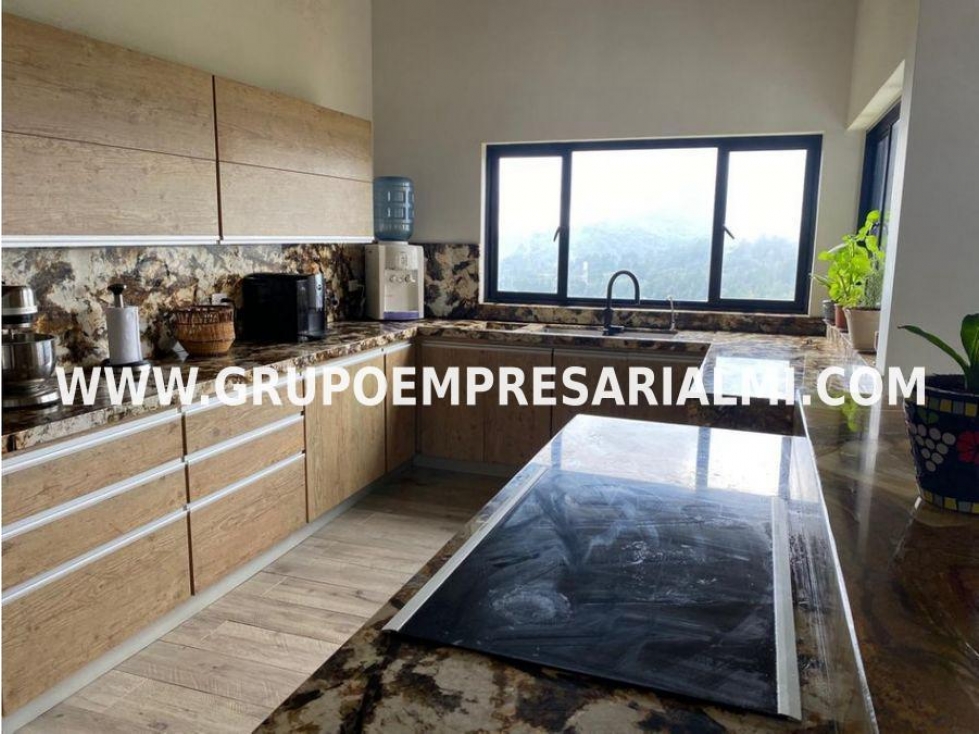 MAGNÍFICA CASA EN VENTA - SECTOR LOMA DEL ESCOBERO COD: 28786 — foto 4