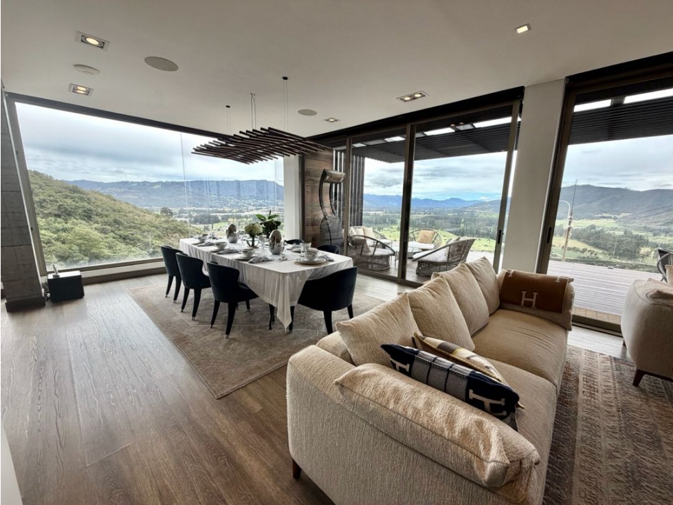 Majestuosa casa, TOP en diseño y acabados. Vista inigualable! - 5