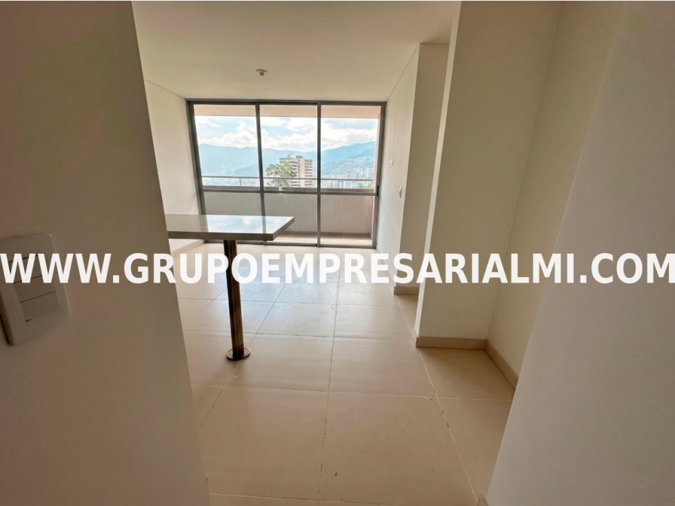 MAJESTUOSO APARTAMENTO EN ARRIENDO - SECTOR LA TABLAZA COD: 33773
