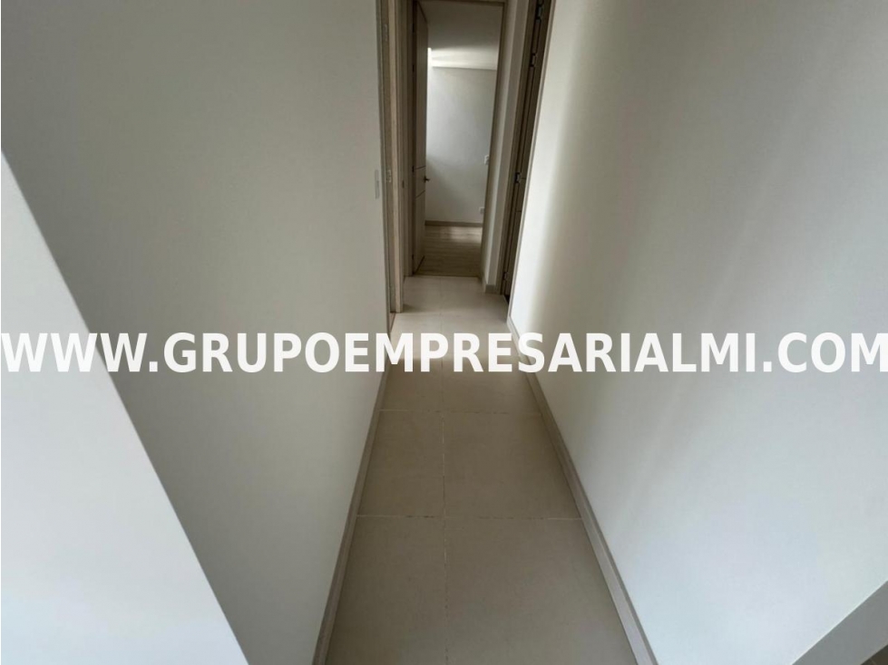 MAJESTUOSO APARTAMENTO EN ARRIENDO - SECTOR LA TABLAZA COD: 33773 — foto 5