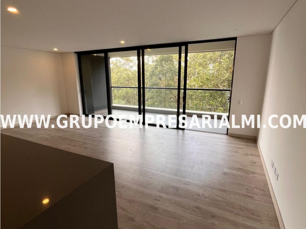 MAJESTUOSO APARTAMENTO EN VENTA - SECTOR LAS PALMAS COD: 32881