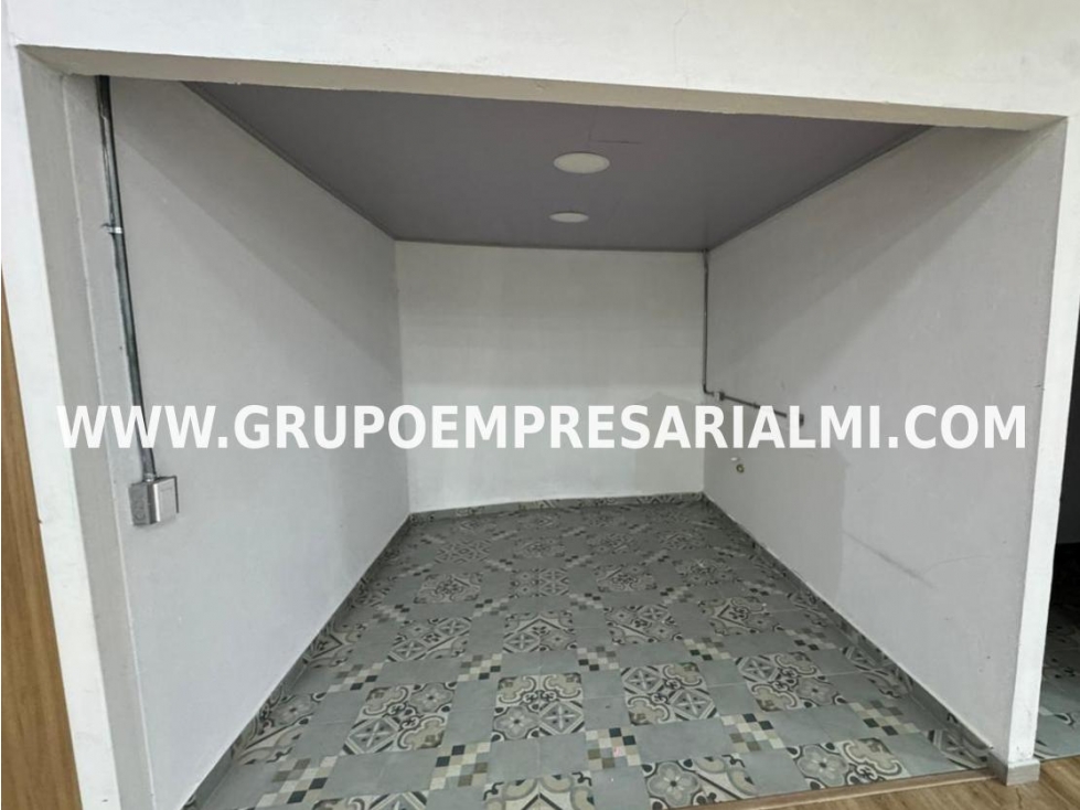 MARAVILLOSA BODEGA EN ARRIENDO - SECTOR EL CHINGUI COD: 33552 - 6