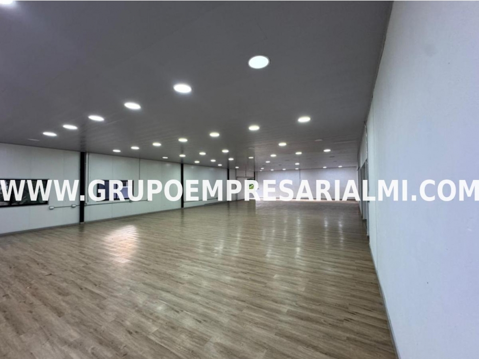 MARAVILLOSA BODEGA EN ARRIENDO - SECTOR EL CHINGUI COD: 33552 - 2