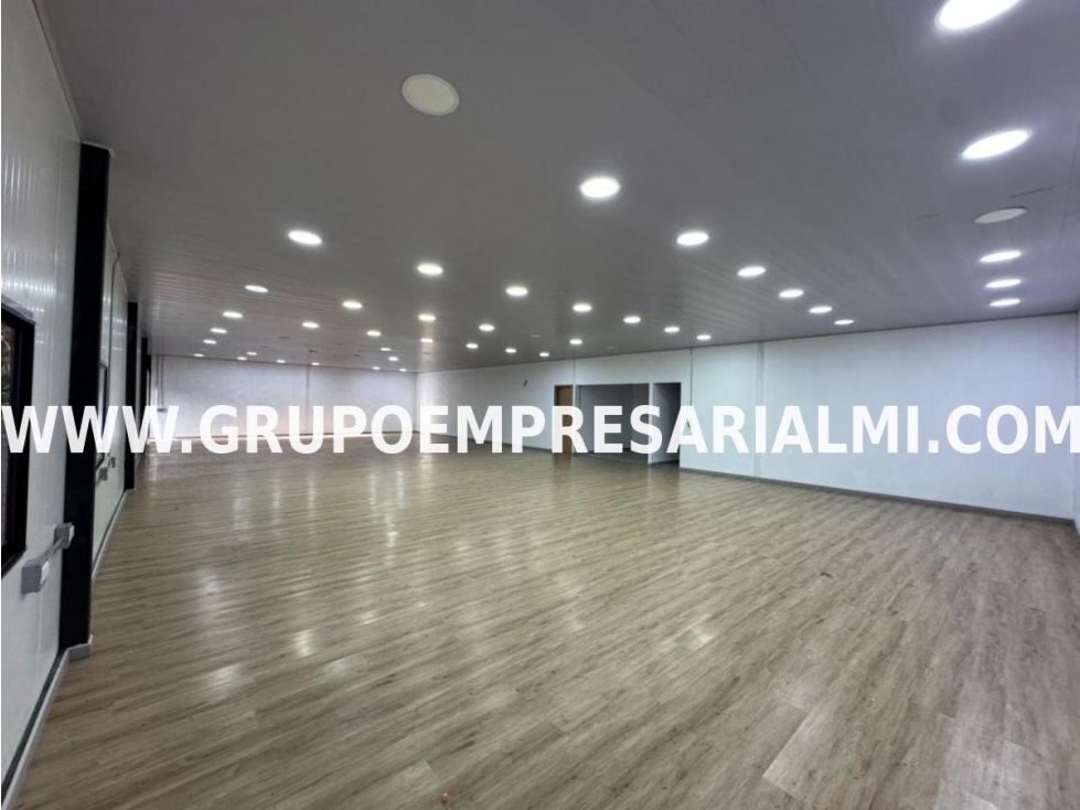 MARAVILLOSA BODEGA EN ARRIENDO - SECTOR EL CHINGUI COD: 33552 - 4