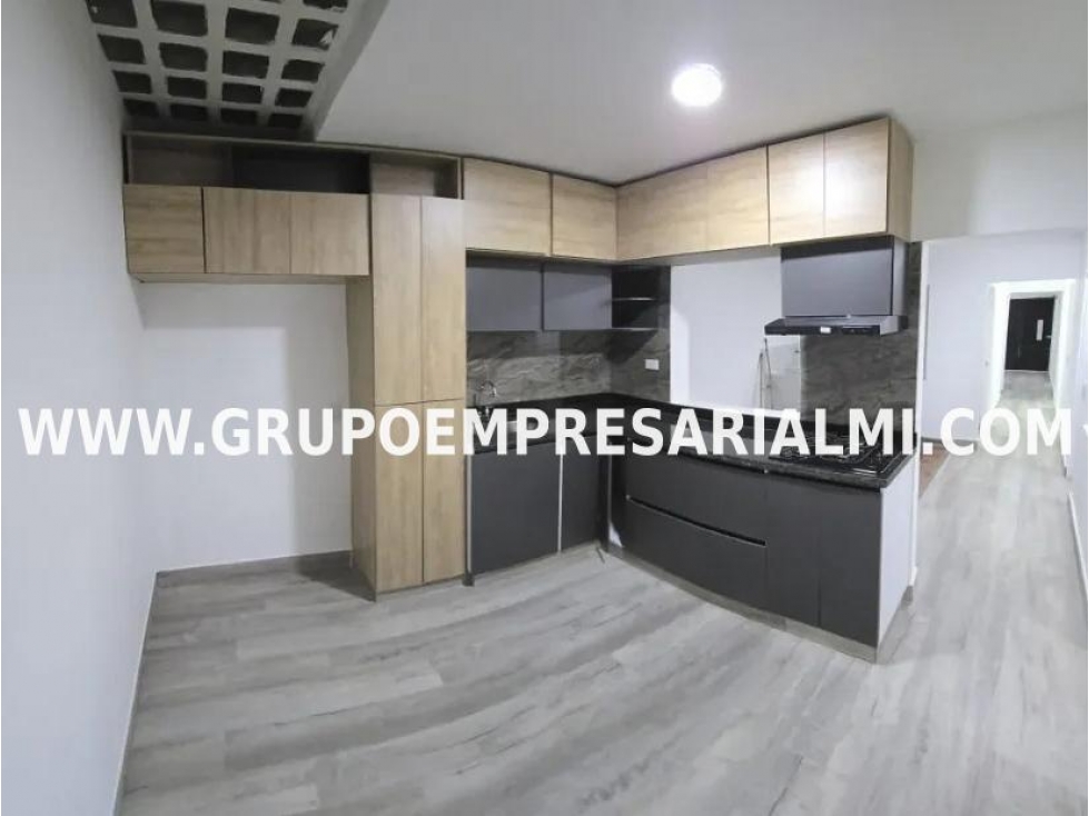 MARAVILLOSA CASA BIFAMILIAR EN VENTA - SECTOR KENNEDY COD: 32108
